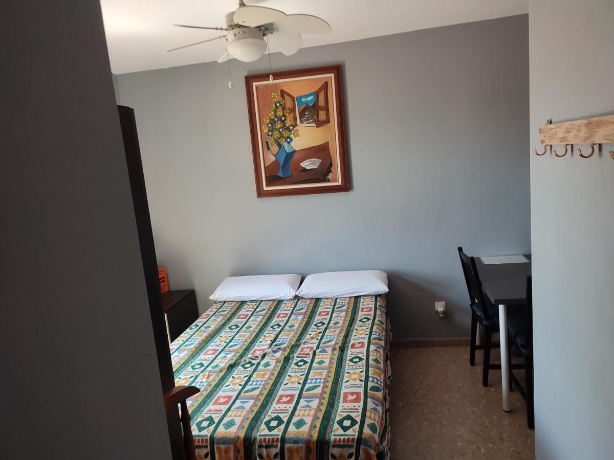 Homestay Casa Serra - - Alquila 3 Con Garaje Paterna