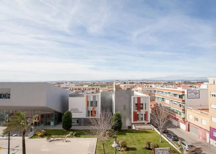Casa Serra - Paterna - Apartamento Alquila 3 Habitaciones Con Garaje